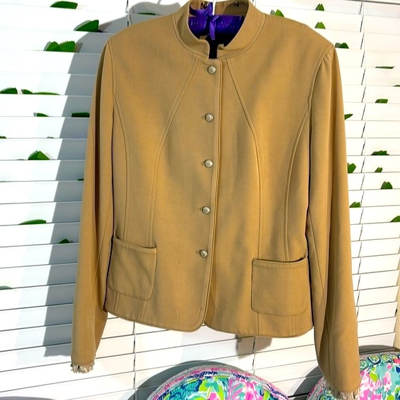 Grace by Dane Lewis fitted jacket with pretty lacy cuffs - Picture 2 of 5